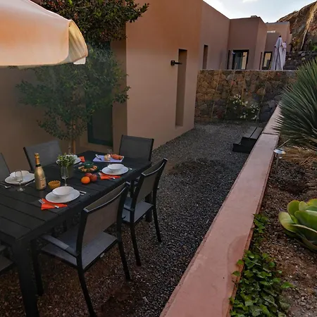 Yucas 16 By Villagrancanaria