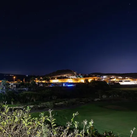 Yucas 16 By Villagrancanaria *